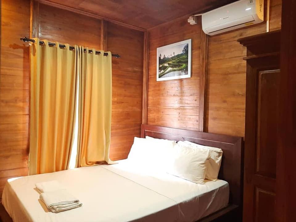 Grand Raka Homestay Lovina Buitenkant foto
