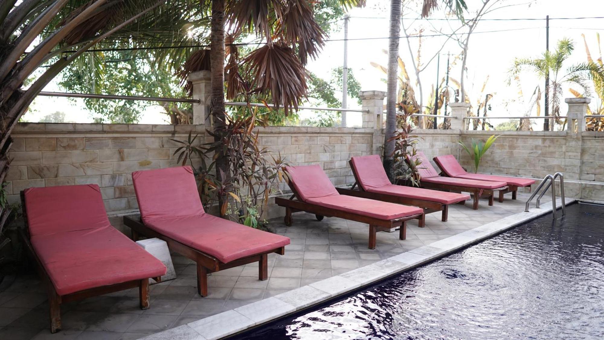 Grand Raka Homestay Lovina Buitenkant foto