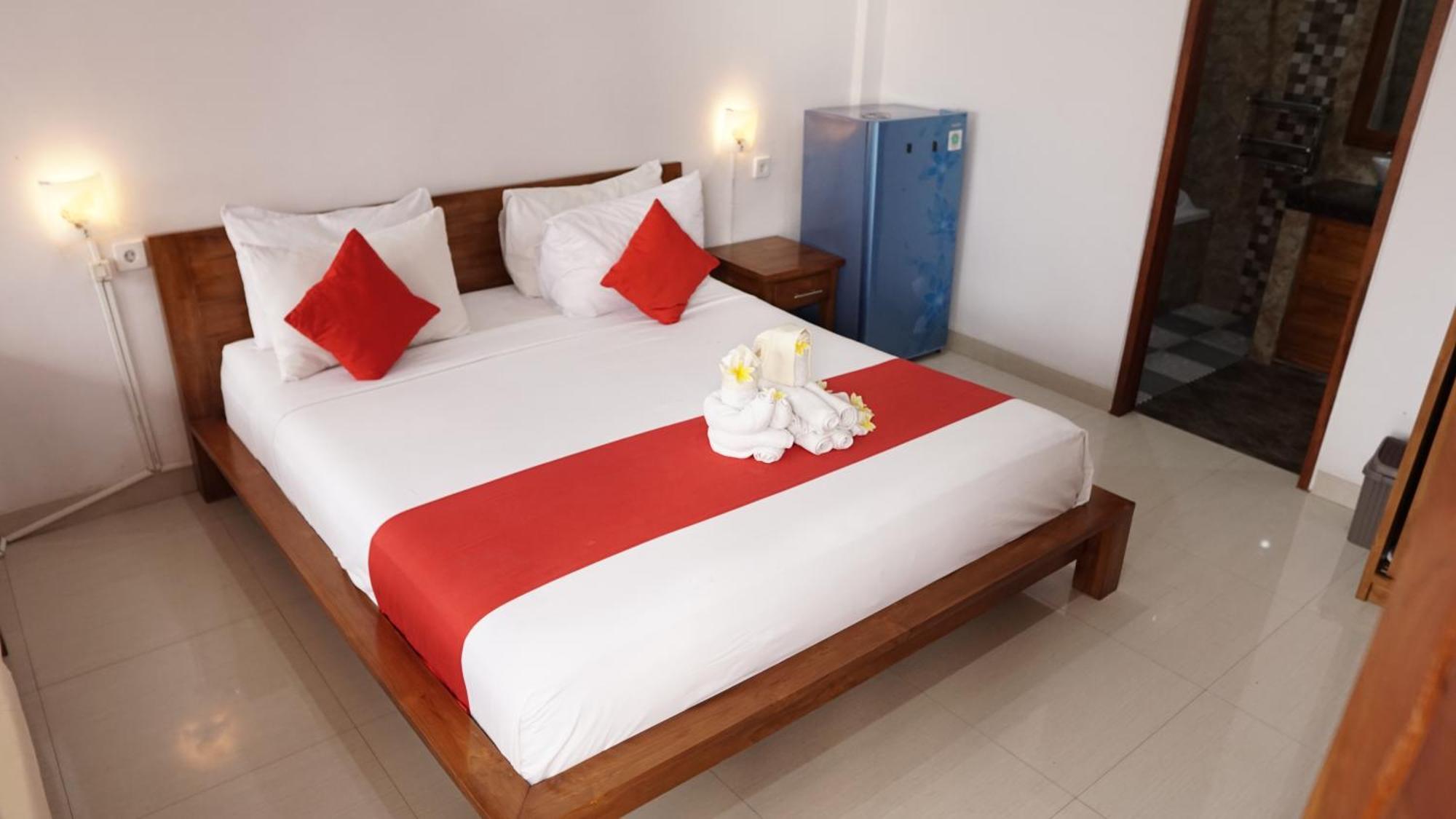 Grand Raka Homestay Lovina Buitenkant foto