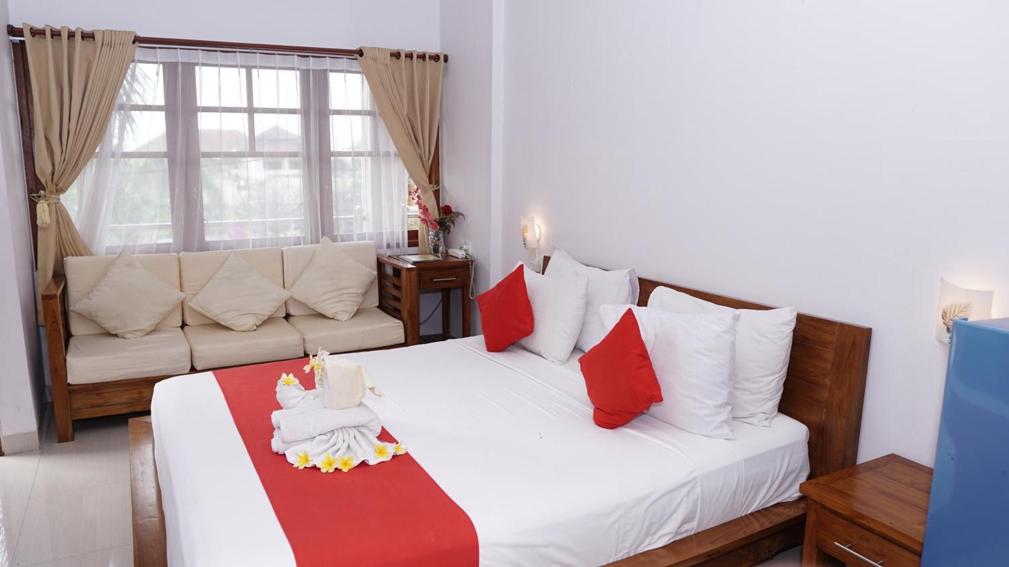 Grand Raka Homestay Lovina Kamer foto