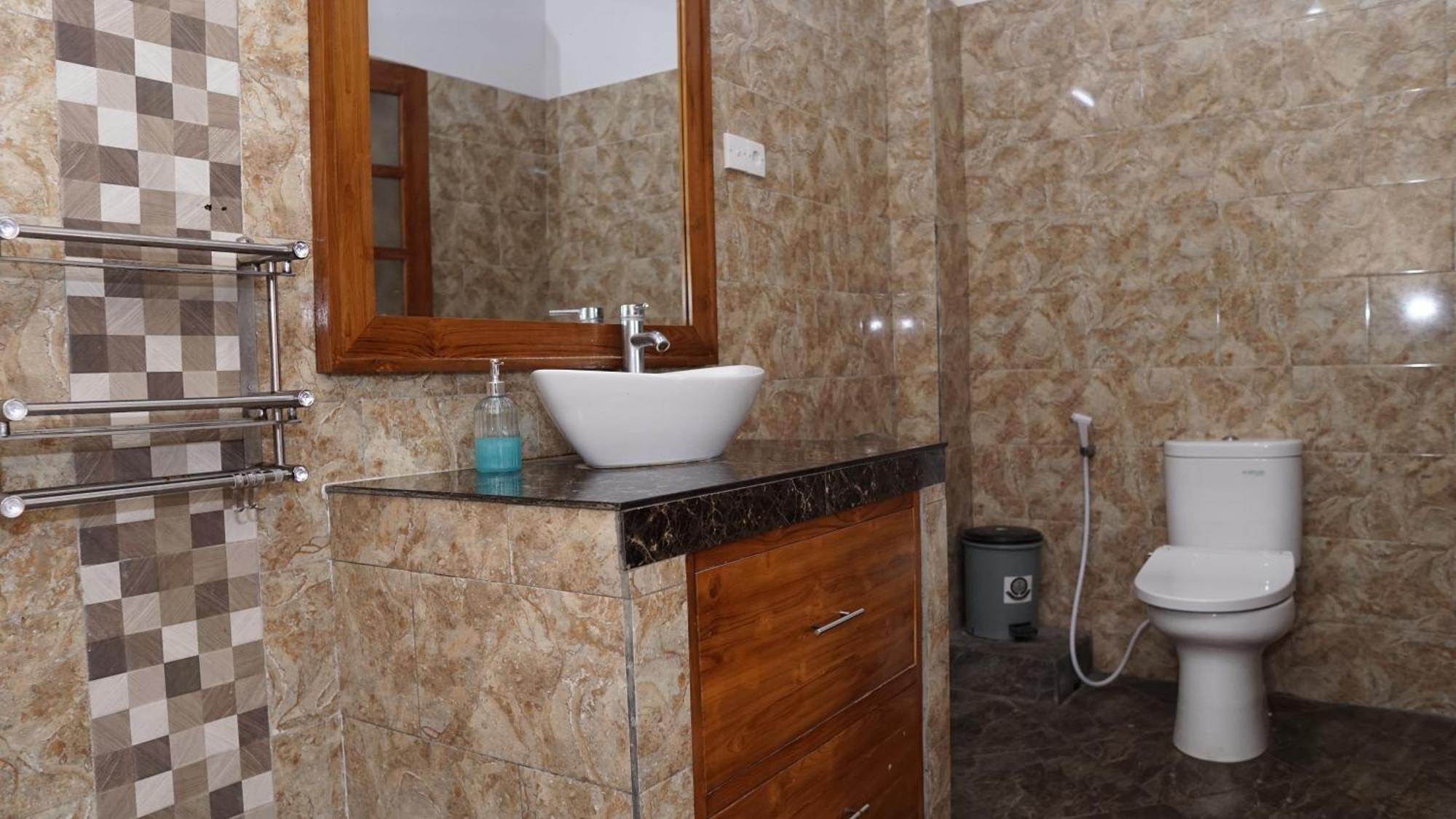 Grand Raka Homestay Lovina Buitenkant foto