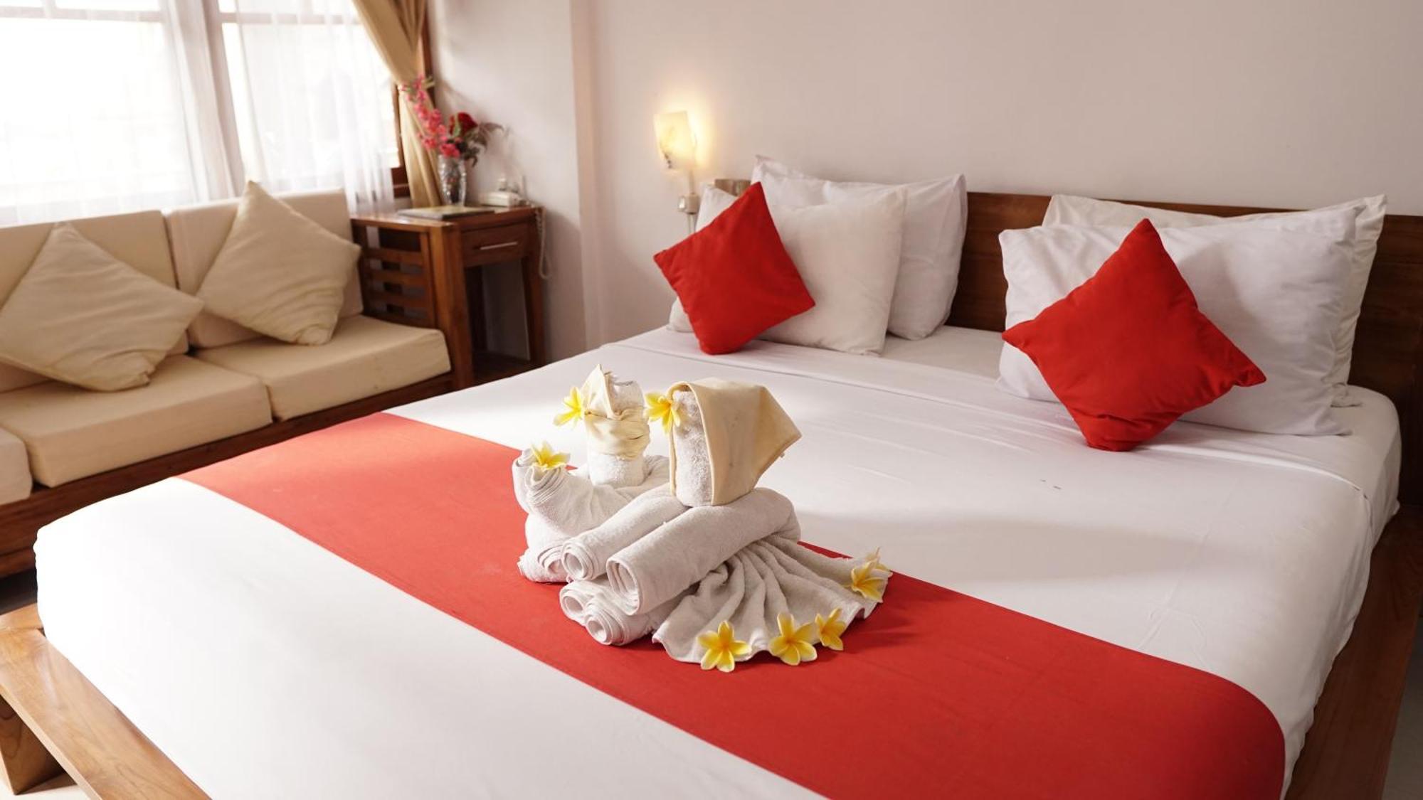 Grand Raka Homestay Lovina Buitenkant foto